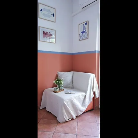 Apartment A Charming Oasis In The Center